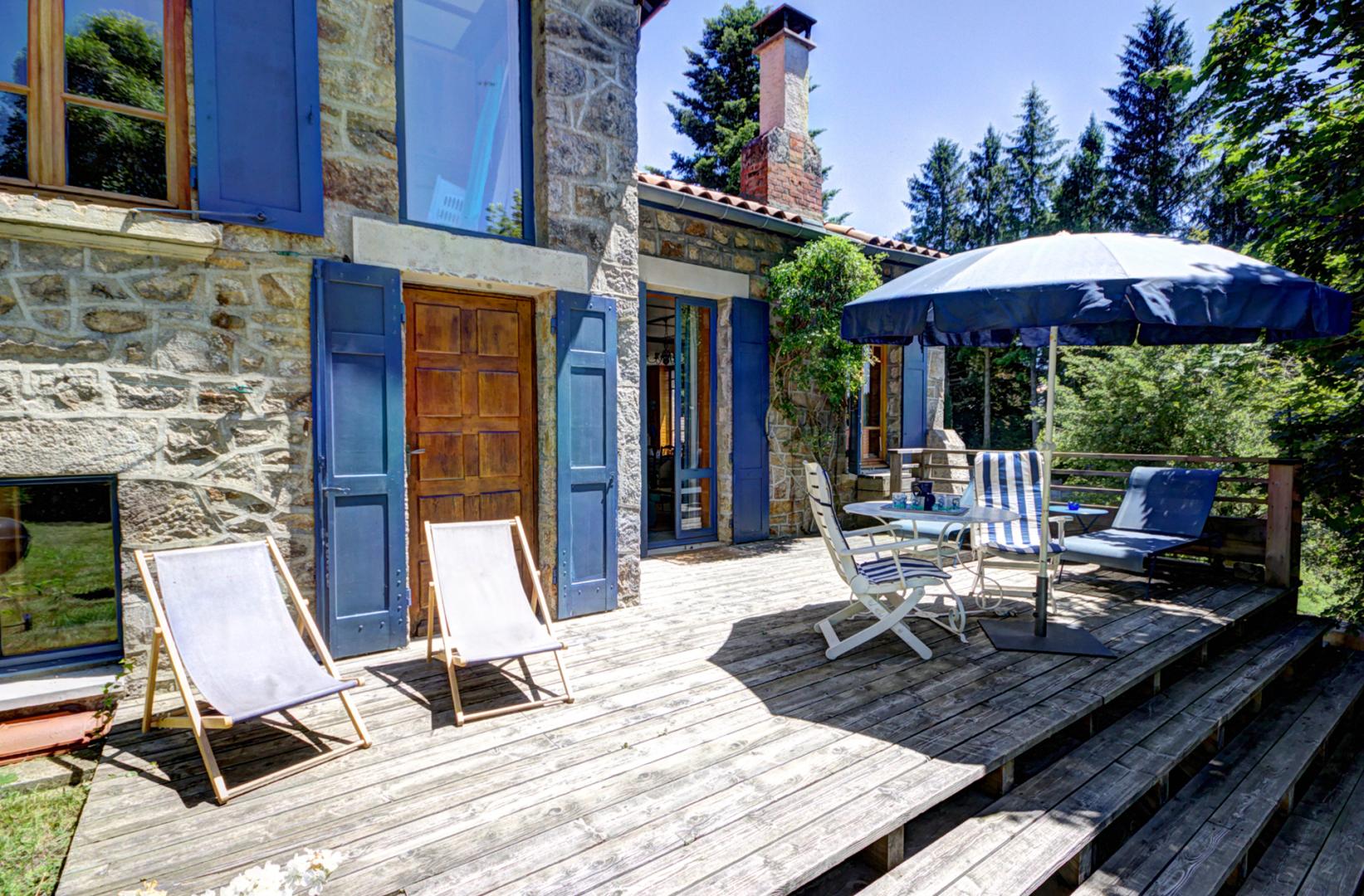 Terrasse à l'ouest sur jardin